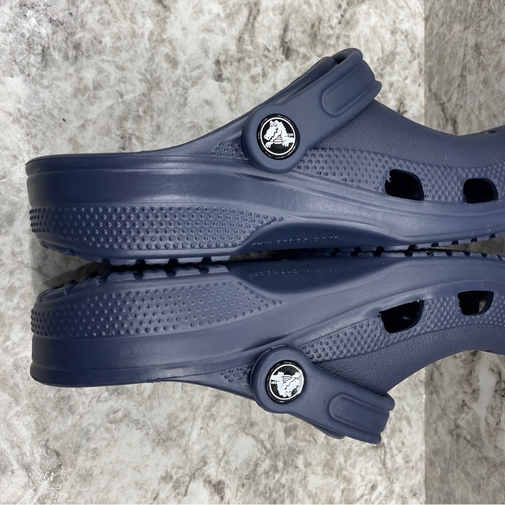 CROCS Classic Clog in Navy - Picture 5 of 6